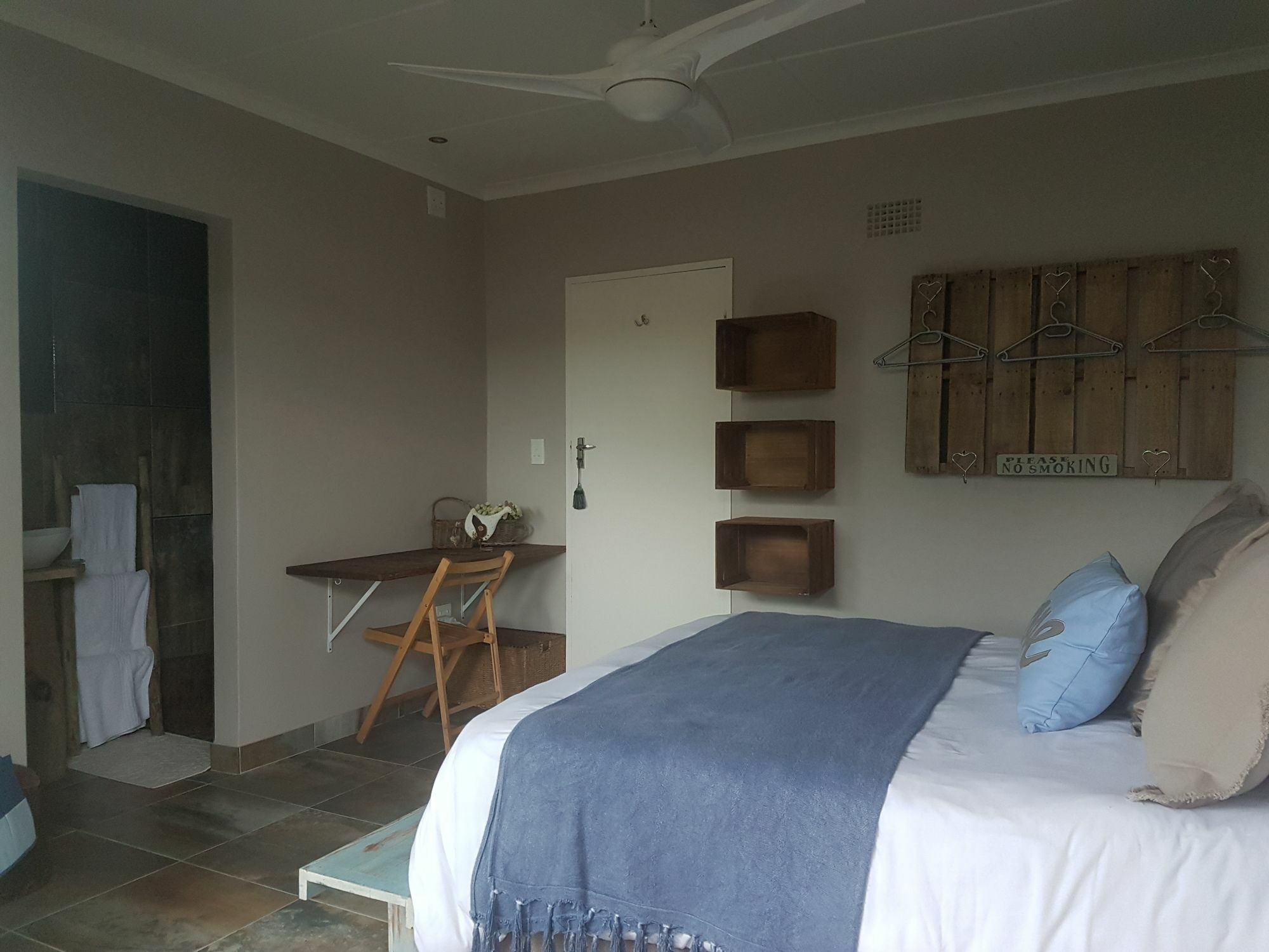 Log Inn East London Bagian luar foto